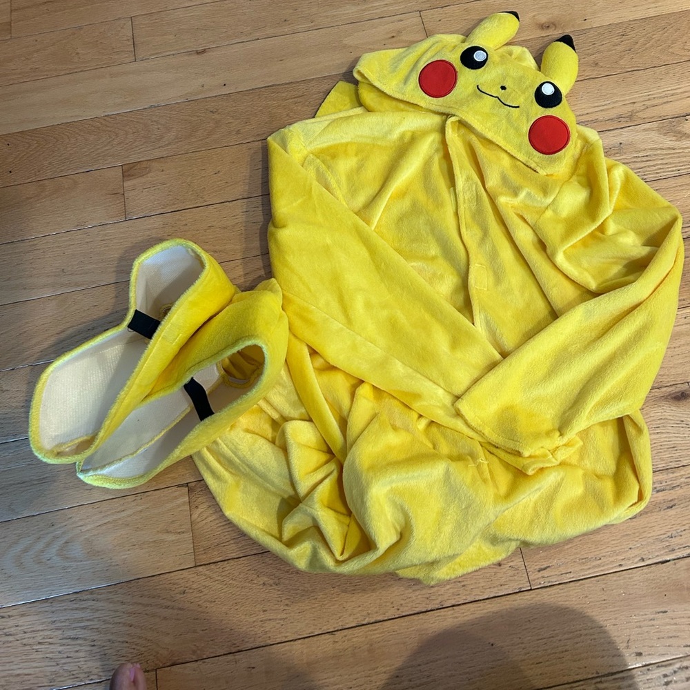 Pokémon Pikachu Costume